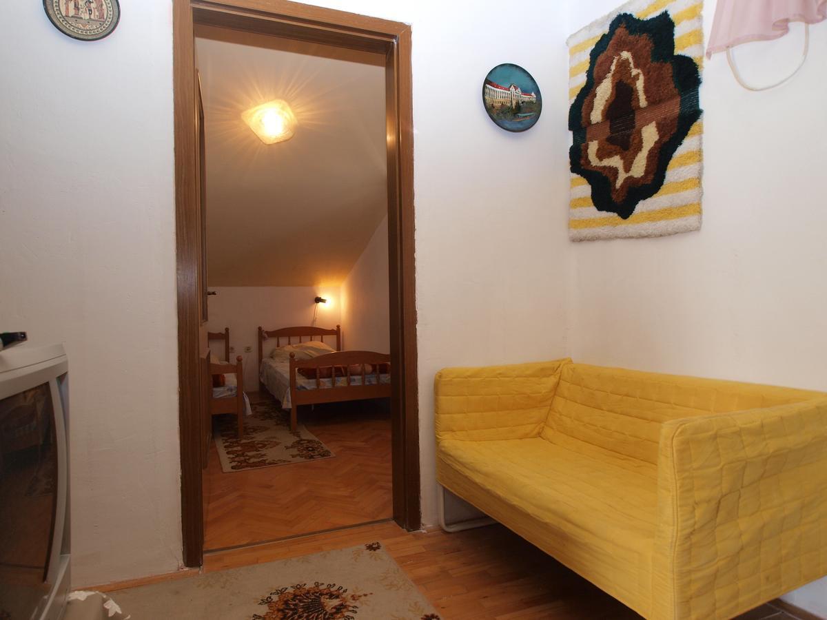 Apartments Slavica 382 Pola Esterno foto